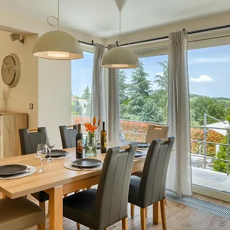 Semesterbostad Braide *