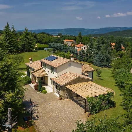 Braide Semesterbostad *