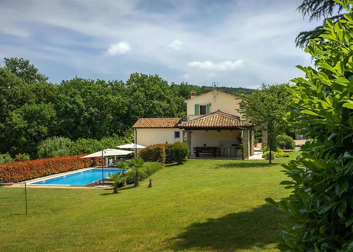 Braide 펜션 모토분